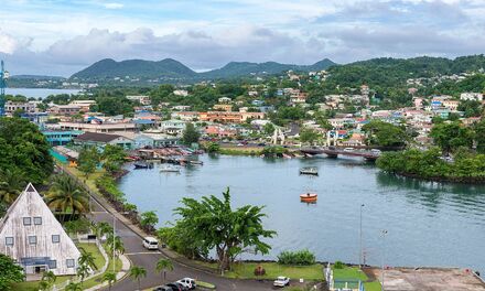 The second citizenship of Saint Lucia. Immigration in Saint Lucia