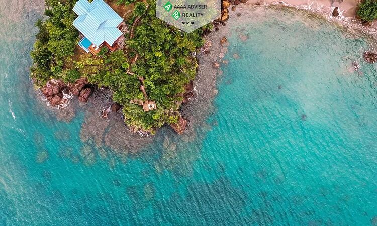 Realty Dominica Secret Bay: 15