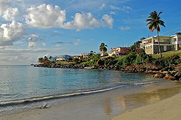 How can obtain the citizenship of Grenada , #1