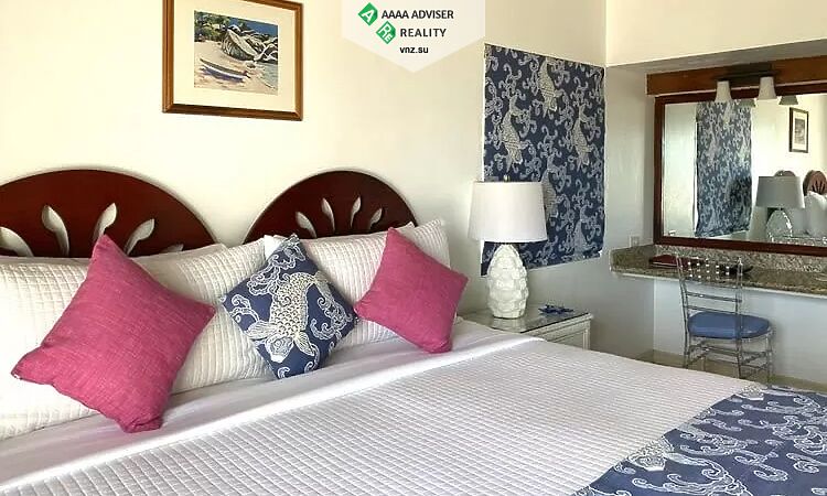 Realty Saint Kitts & Nevis Share of Hotel: 4